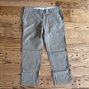 Columbia Men's Khaki Chinos